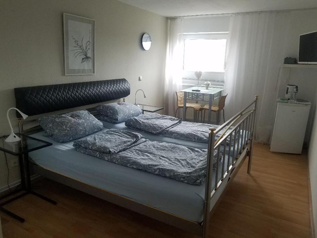 Rooming24, Kleine Pension Любек Екстер'єр фото