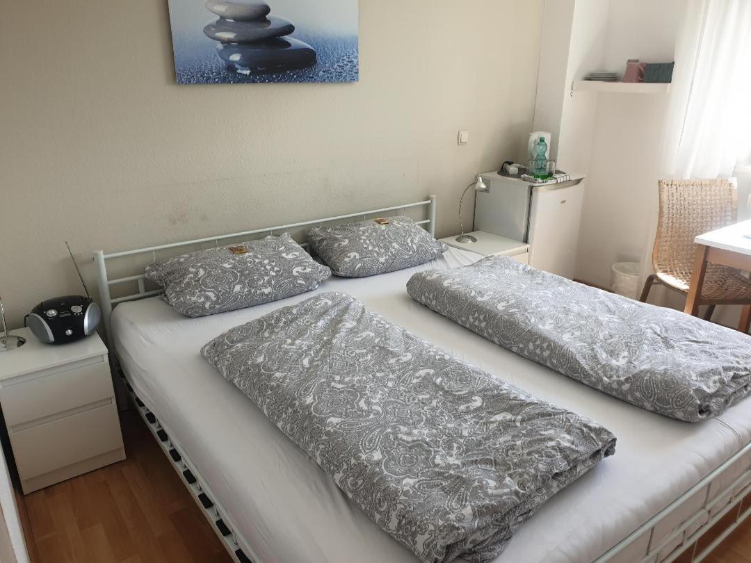 Rooming24, Kleine Pension Любек Екстер'єр фото