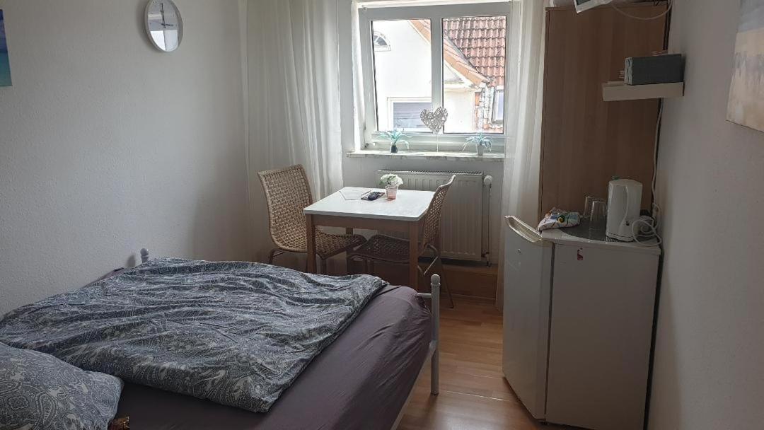 Rooming24, Kleine Pension Любек Екстер'єр фото