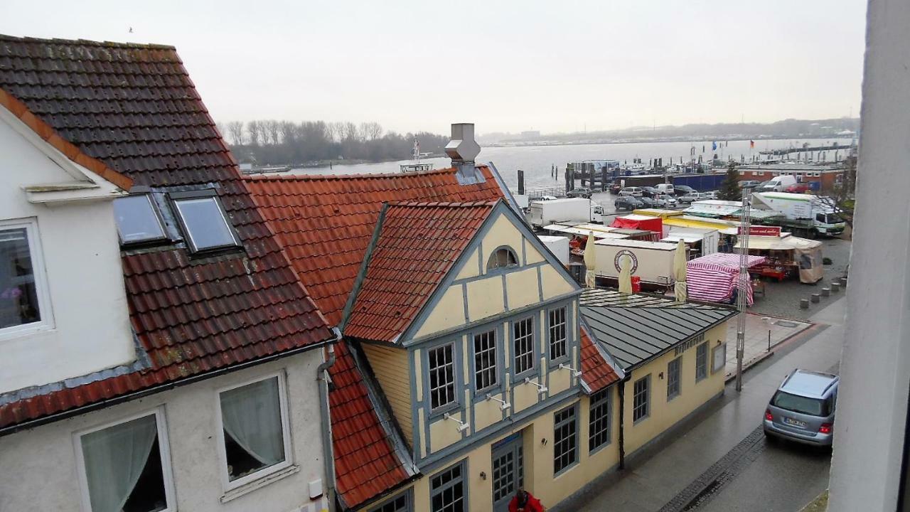 Rooming24, Kleine Pension Любек Екстер'єр фото